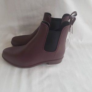 A New Day Chelsea Burgundy Rain Boots - Womens Size 7 Wide - NEW